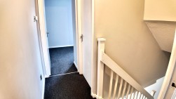 Llyswen, Penpedairheol, CF82