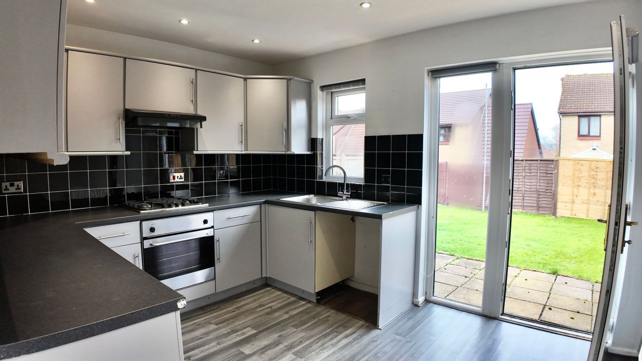 Llyswen, Penpedairheol, CF82