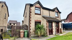 Llyswen, Penpedairheol, CF82