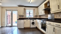 Mill Court, Crumlin, NP11