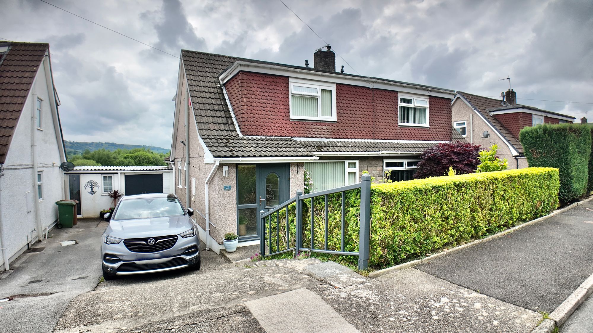 Heathlands, Ystrad Mynach, CF82