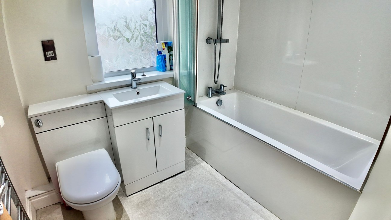 Pentwyn Road, Blackwood, NP12