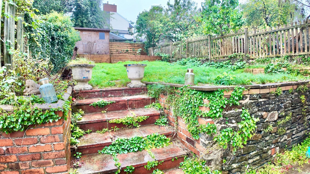 Pentwyn Road, Blackwood, NP12