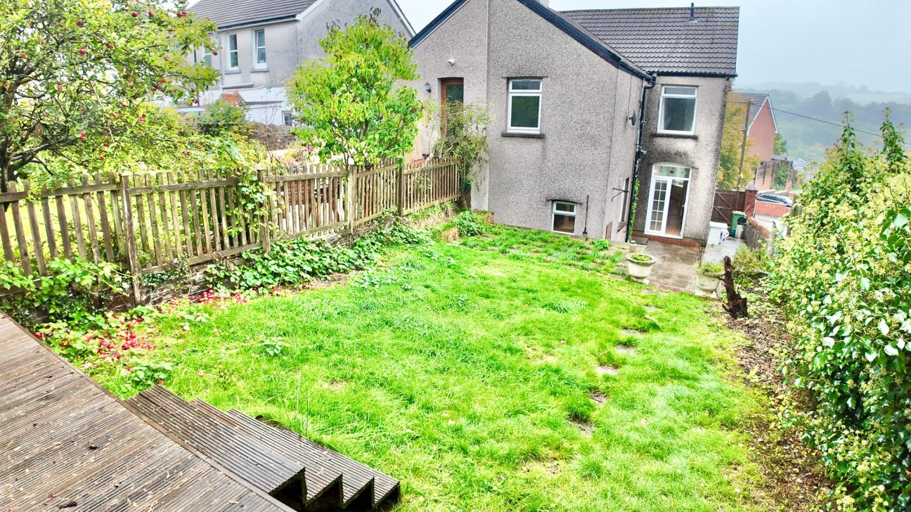Pentwyn Road, Blackwood, NP12