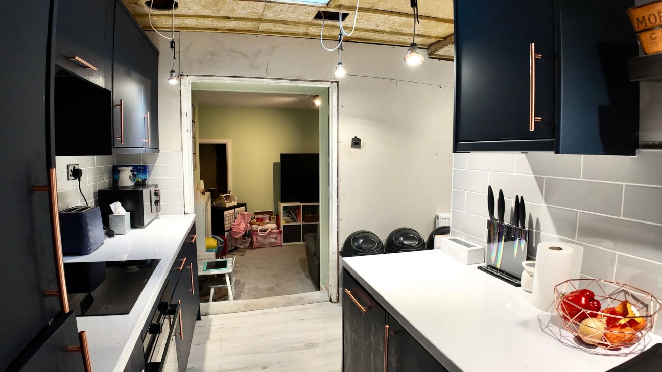 Ynysfeio Avenue, Treherbert, CF42