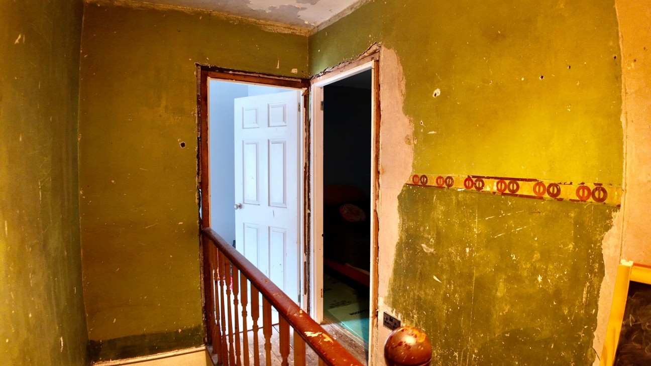 Ynysfeio Avenue, Treherbert, CF42