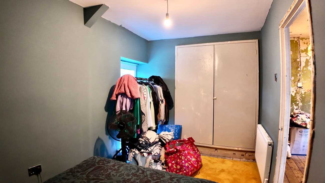 Ynysfeio Avenue, Treherbert, CF42