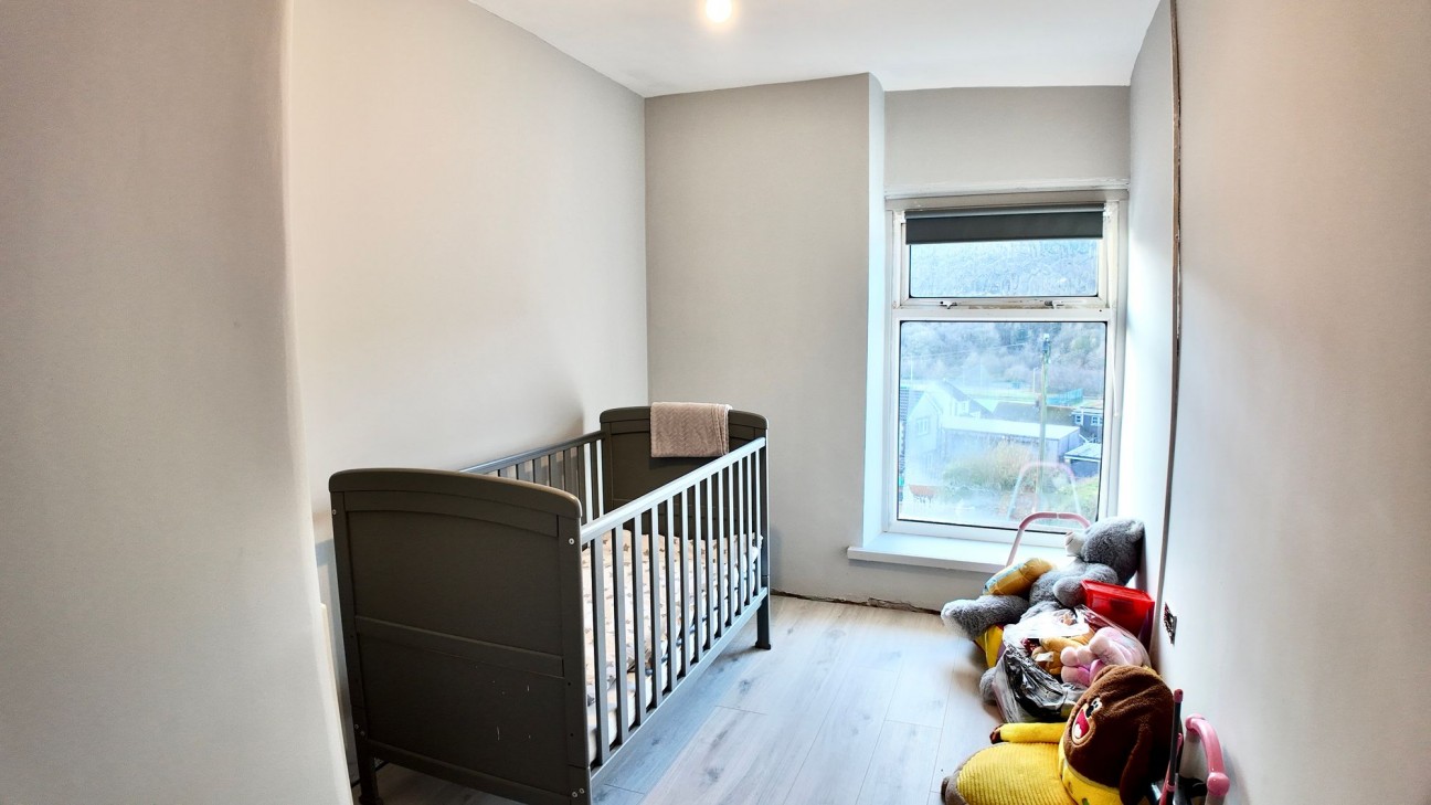 Ynysfeio Avenue, Treherbert, CF42