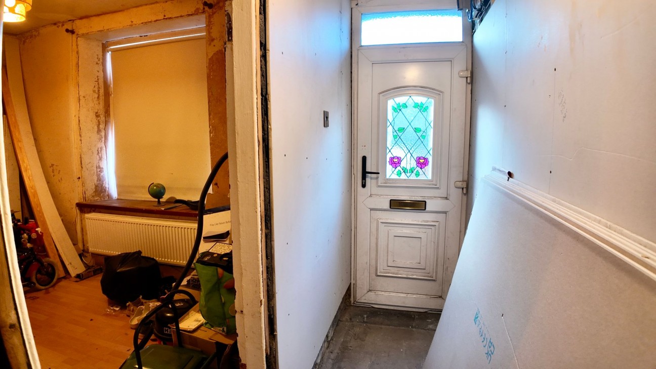 Ynysfeio Avenue, Treherbert, CF42