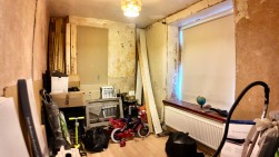 Ynysfeio Avenue, Treherbert, CF42