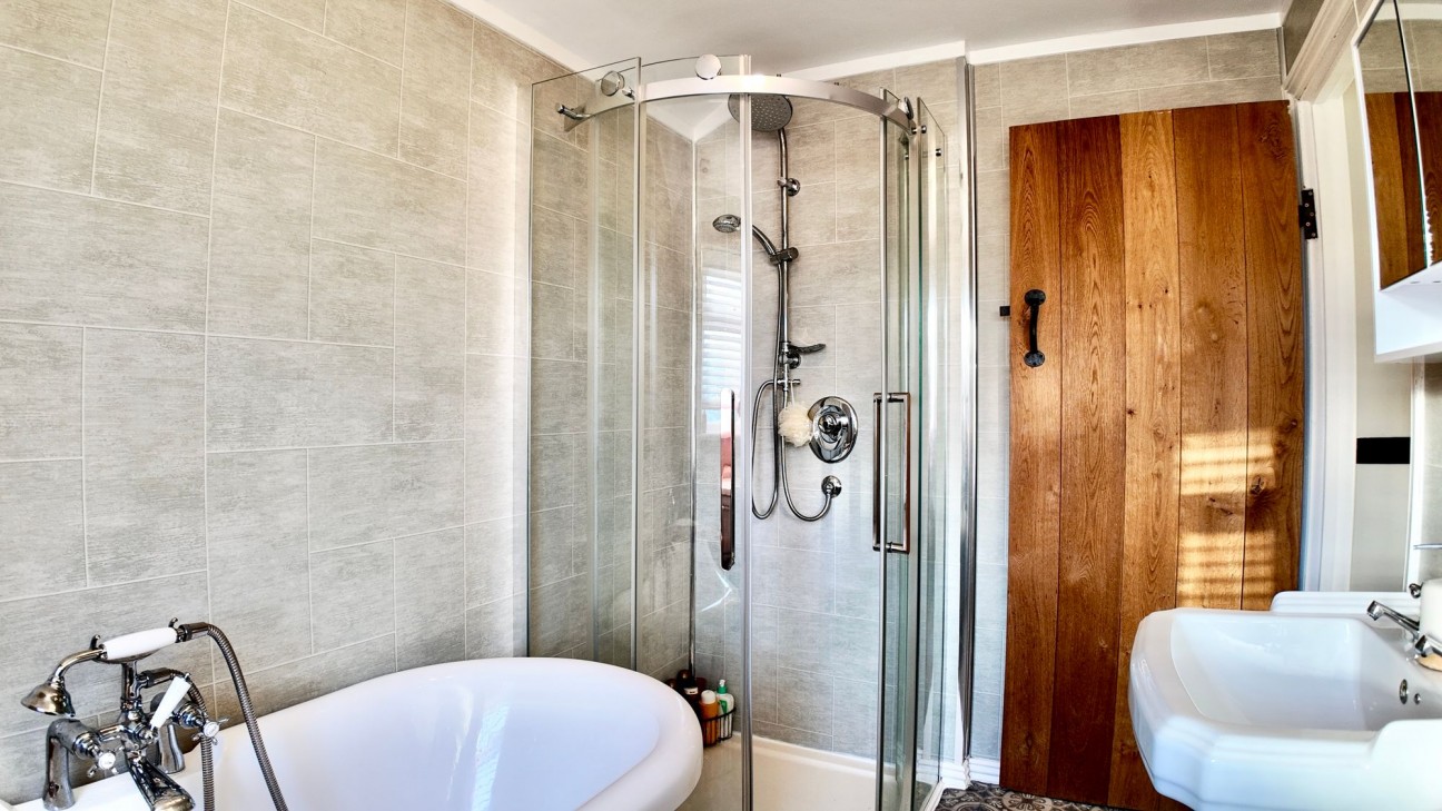 Newbridge, Newport, NP11