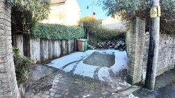 Newbridge, Newport, NP11