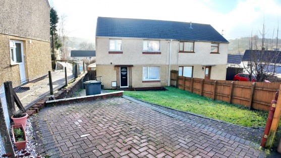 Overdene, Pontllanfraith, NP12