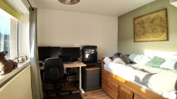 Overdene, Pontllanfraith, NP12