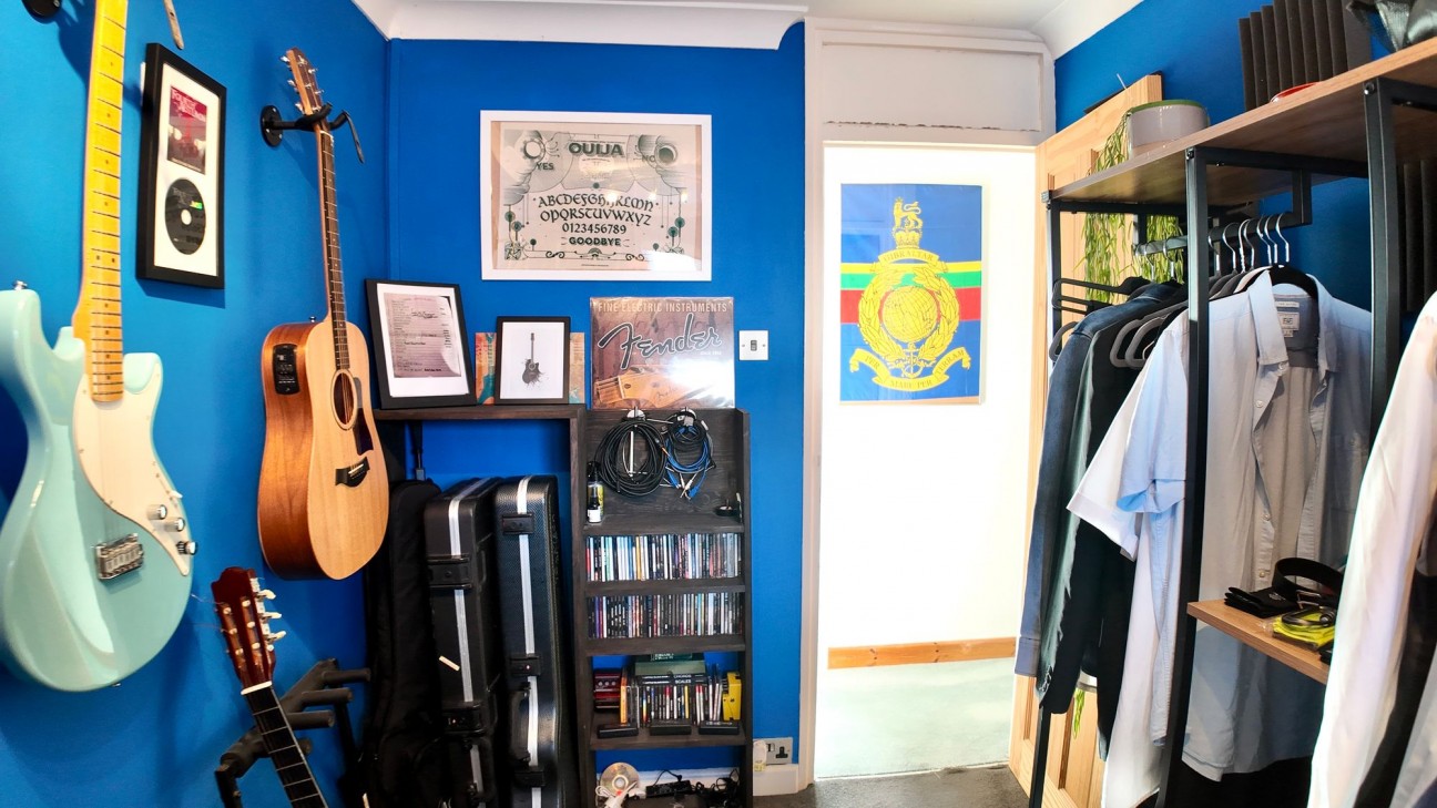 Overdene, Pontllanfraith, NP12