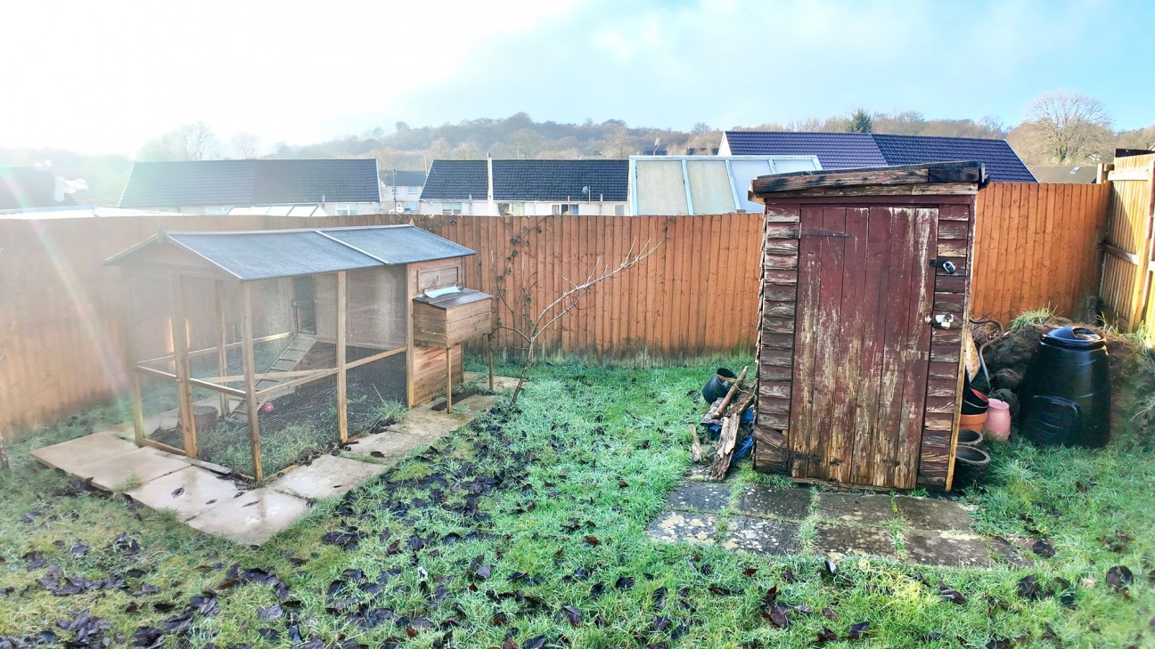 Overdene, Pontllanfraith, NP12