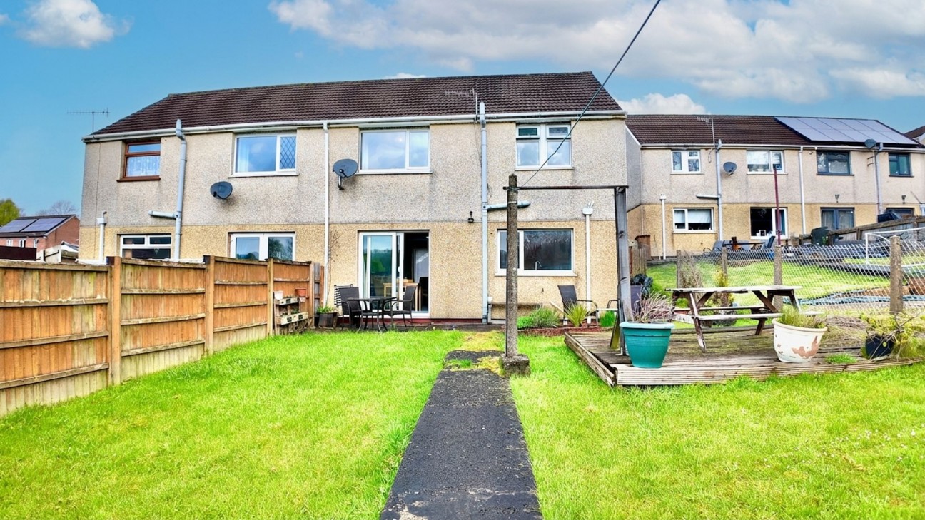 Overdene, Pontllanfraith, NP12
