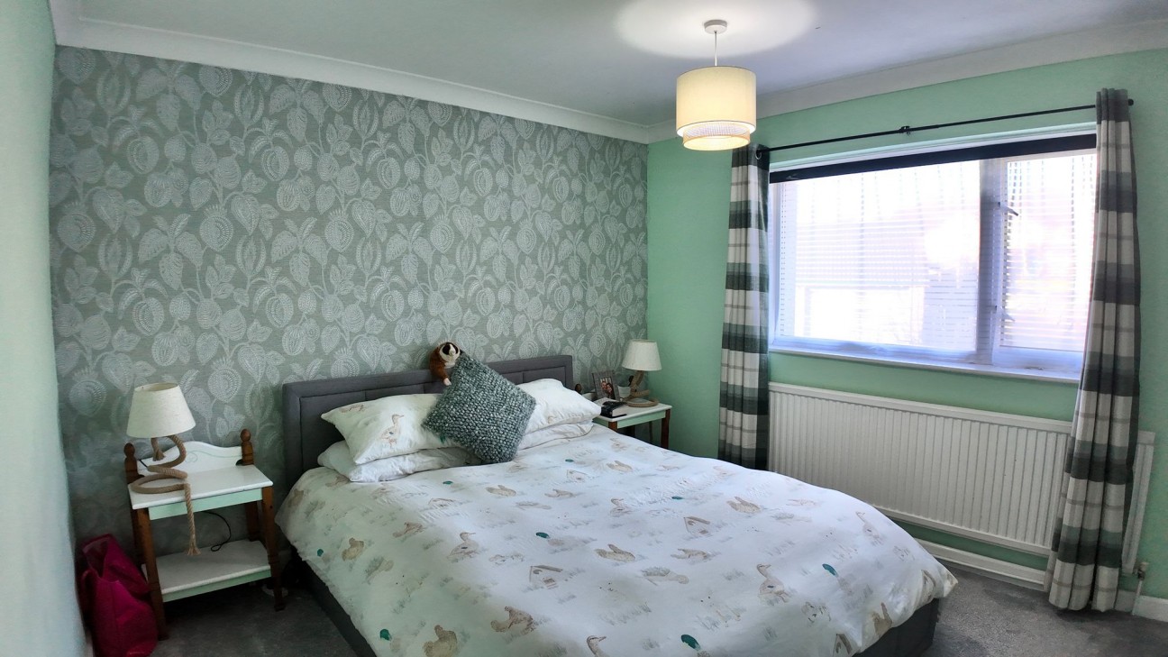 Overdene, Pontllanfraith, NP12