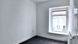 School Street, Llanbradach, CF83