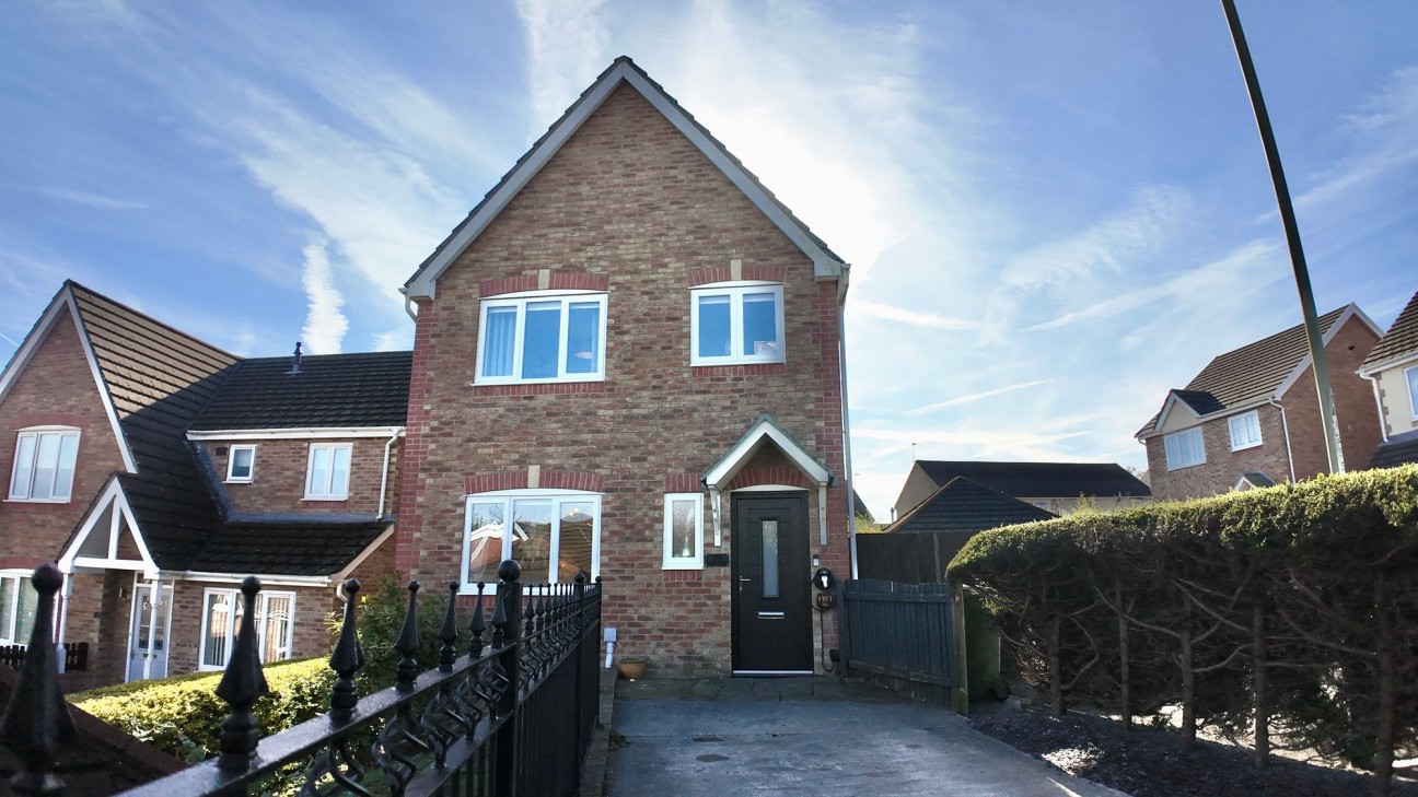 Burnet Drive, Pontllanfraith, NP12