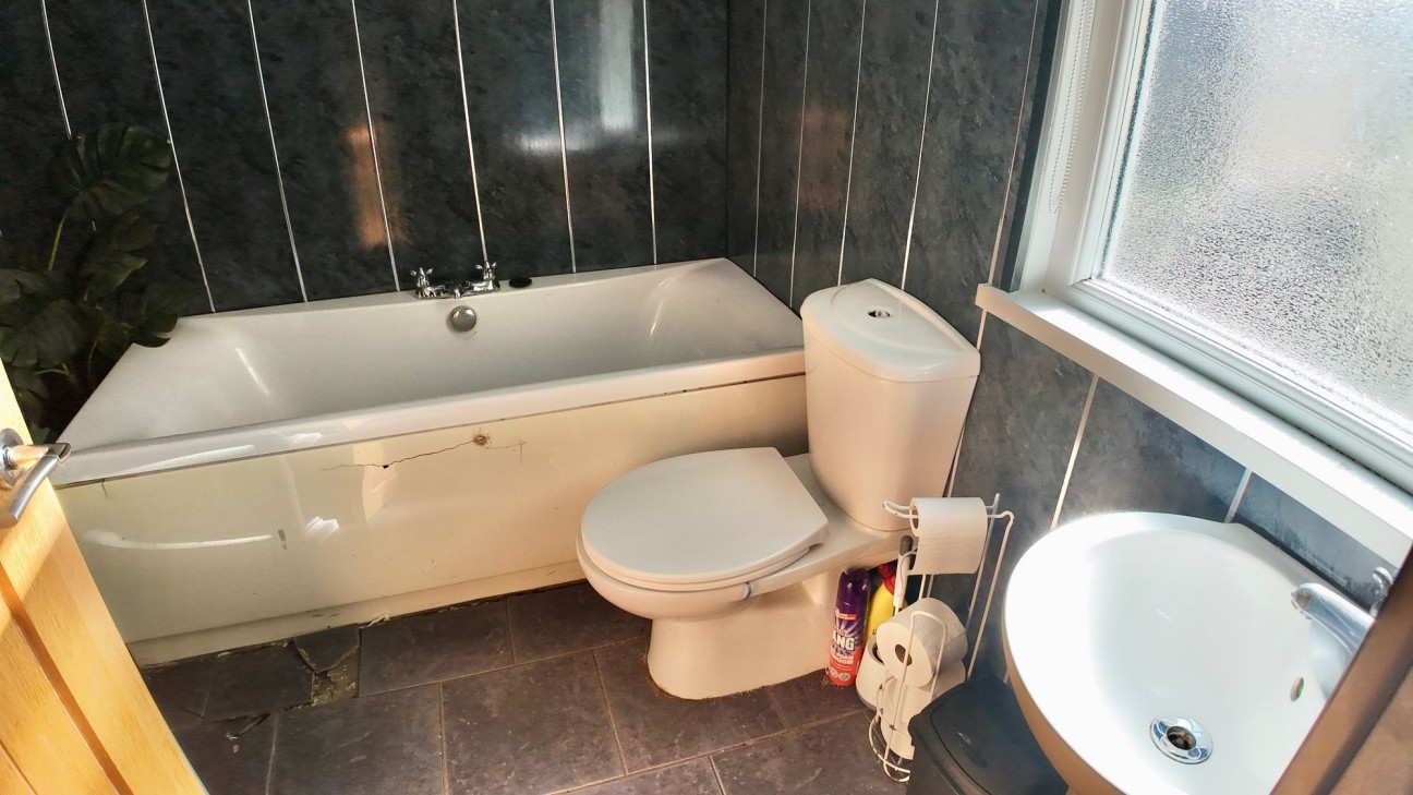 Alexandra Road, Six Bells, NP13