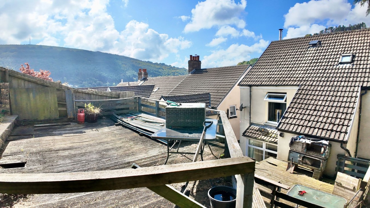 Alexandra Road, Six Bells, NP13