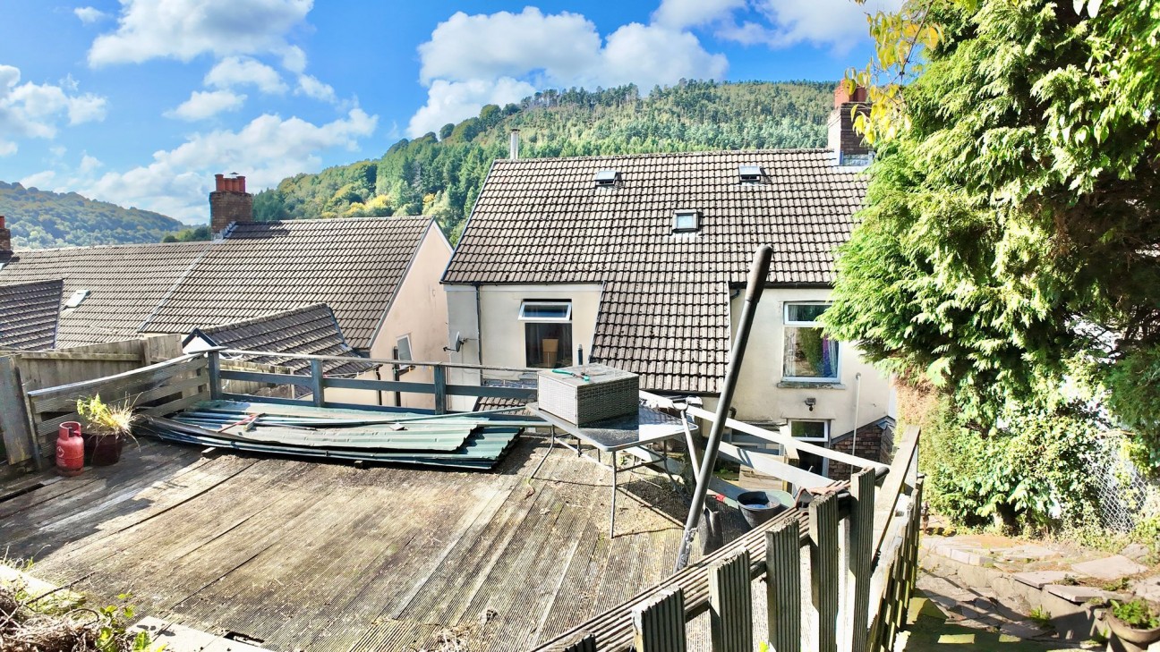 Alexandra Road, Six Bells, NP13