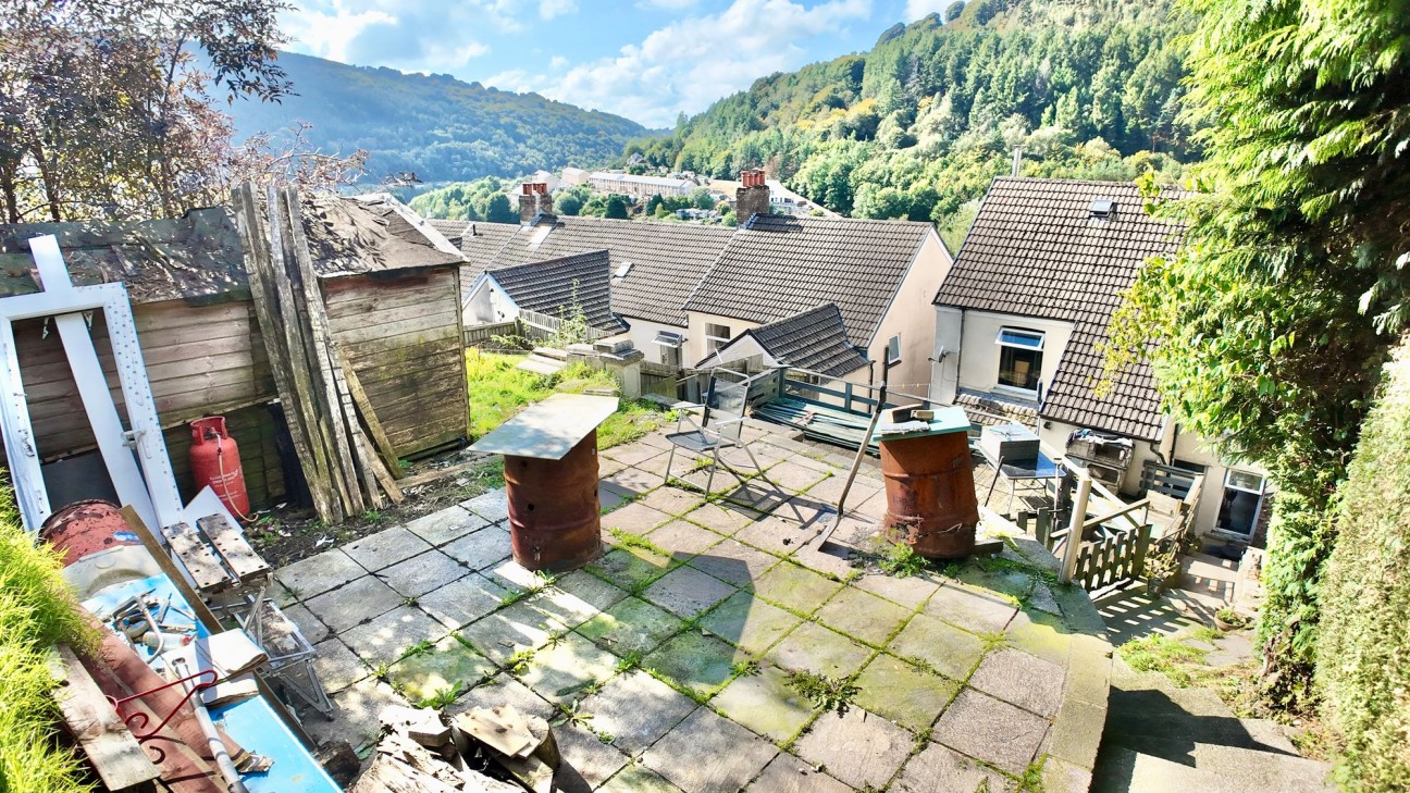 Alexandra Road, Six Bells, NP13