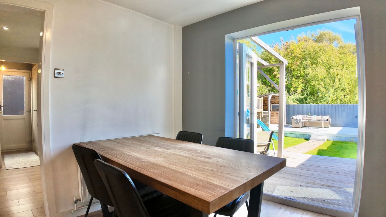 Montclaire Avenue, Blackwood, NP12