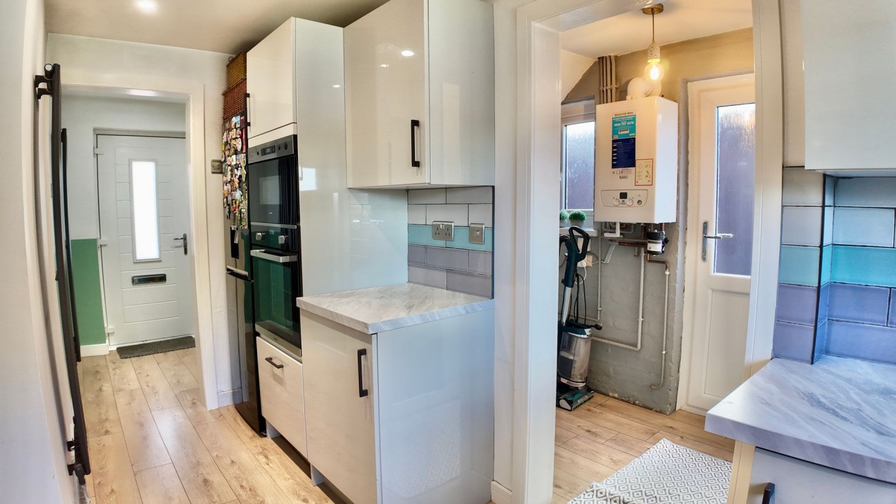 Montclaire Avenue, Blackwood, NP12