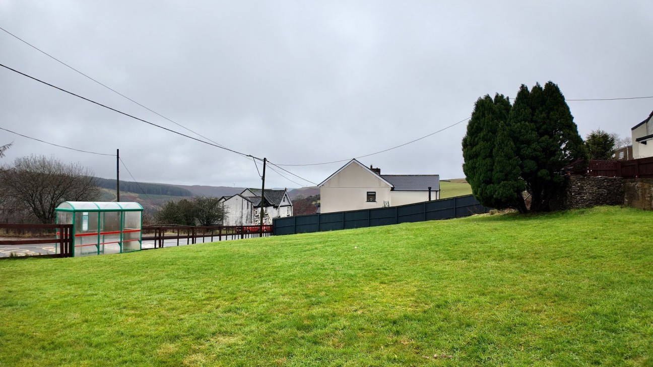 Mount Pleasant Row, Pentwyn, CF81