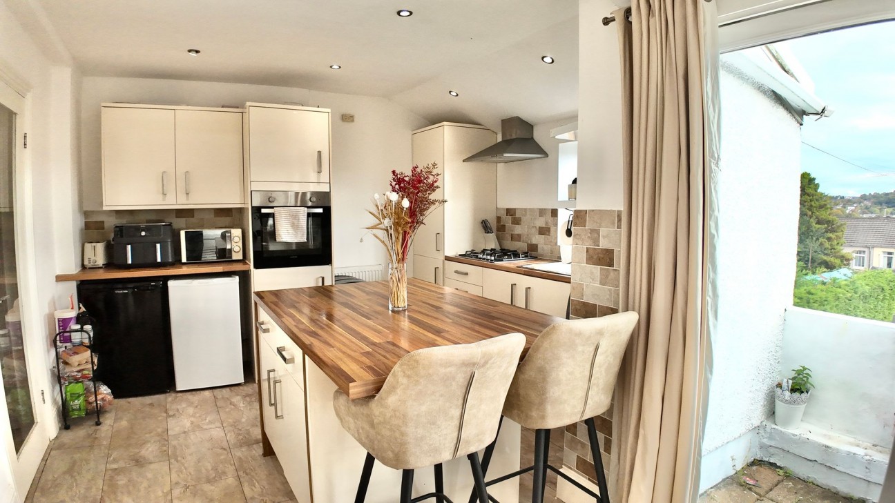 Albany Road, Blackwood, NP12