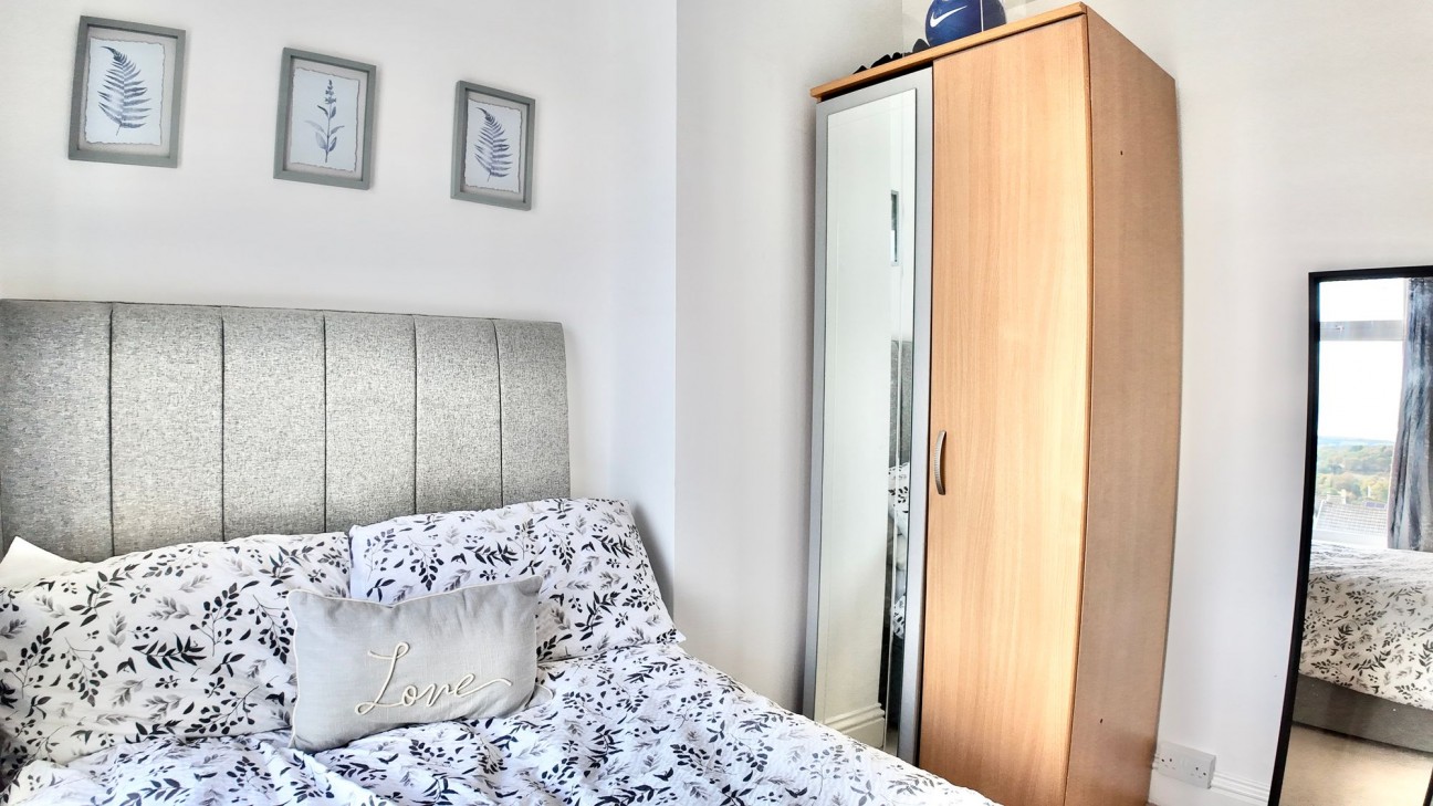 Albany Road, Blackwood, NP12