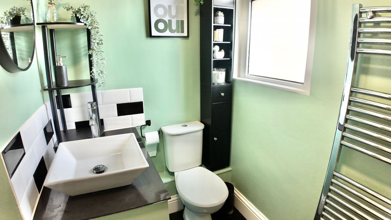 Albany Road, Blackwood, NP12