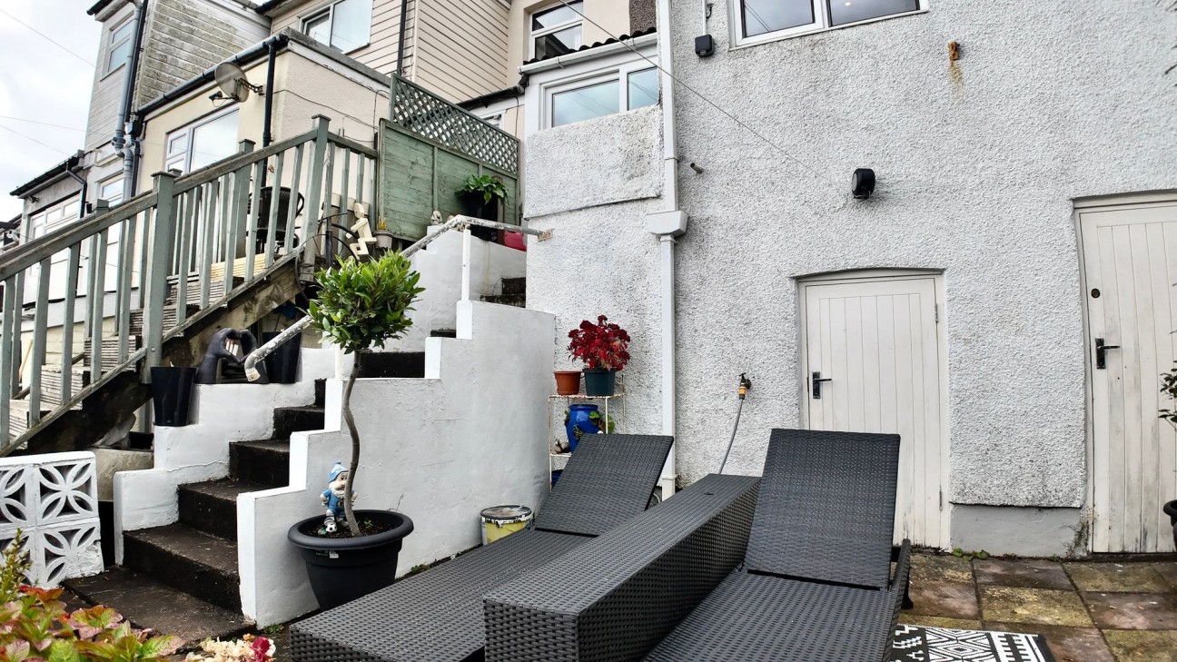 Albany Road, Blackwood, NP12