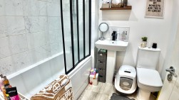 Orchid Grove, Pontllanfraith, NP12