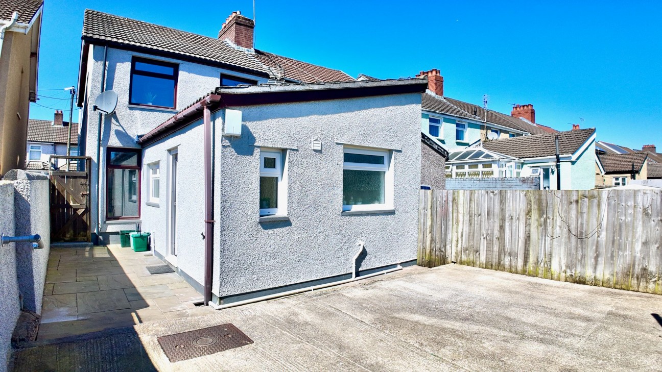 Penybryn Avenue, Cefn Fforest, NP12
