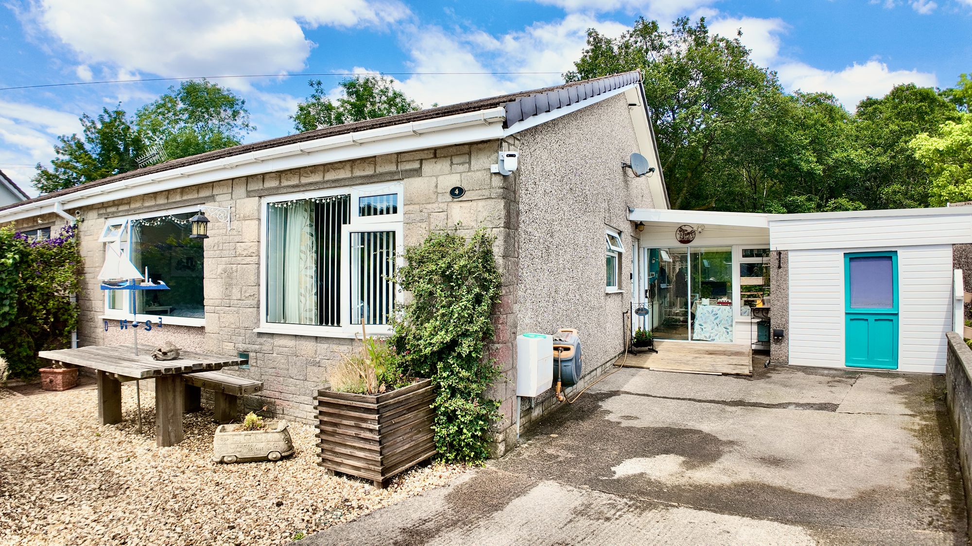 Woodland Drive, Crumlin, NP11