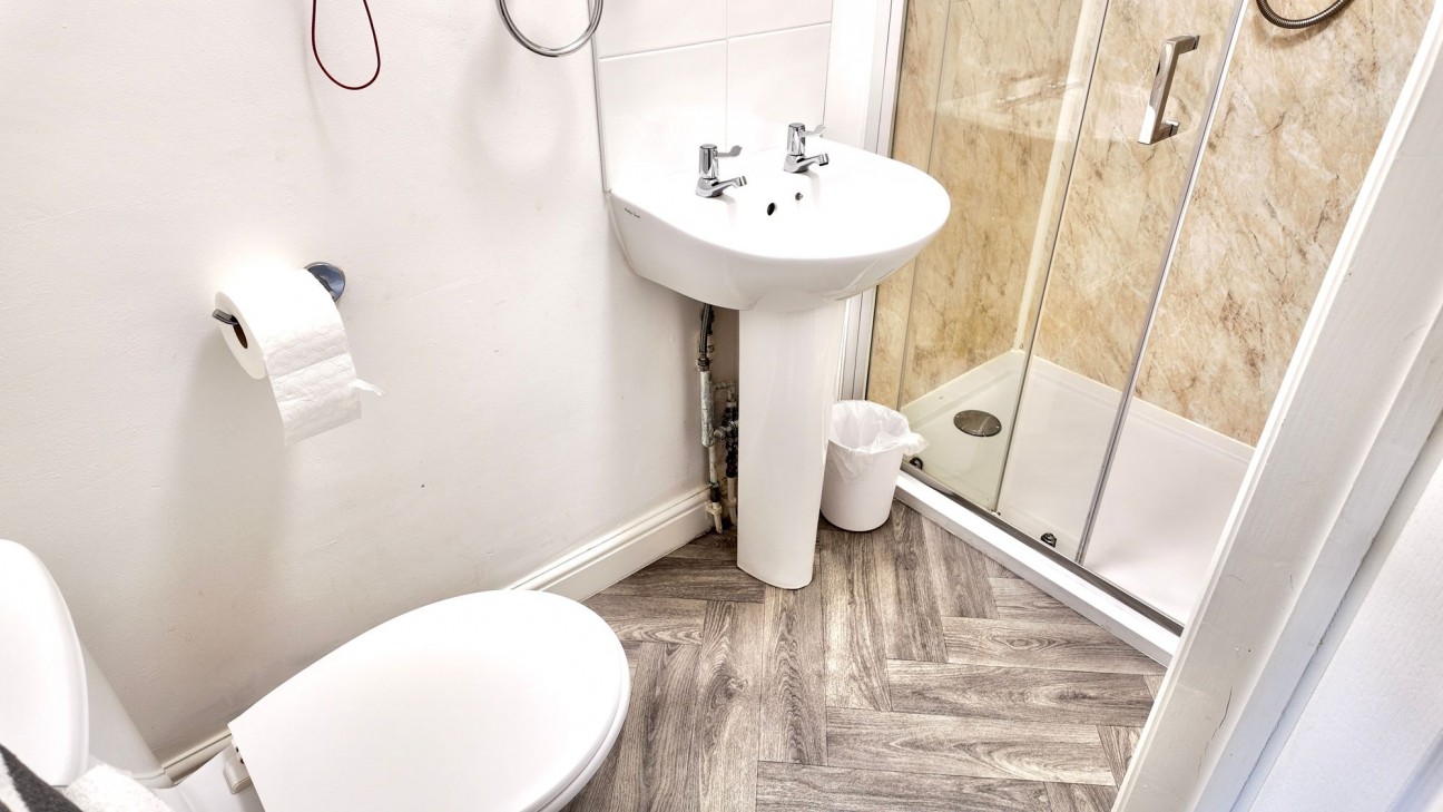 High Street, Llanhilleth, NP13