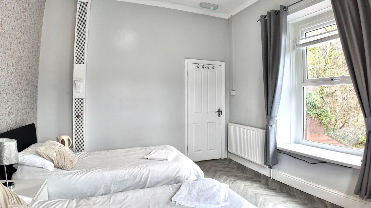 High Street, Llanhilleth, NP13