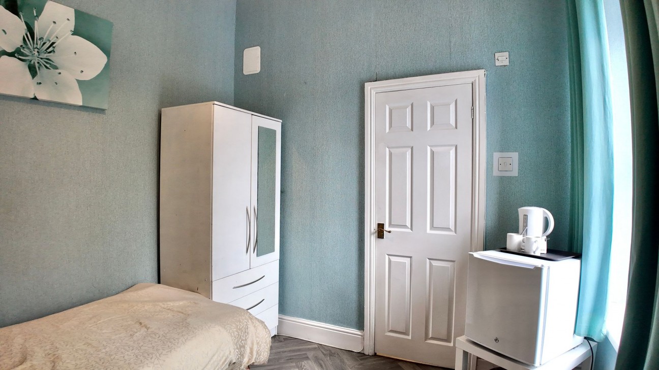 High Street, Llanhilleth, NP13