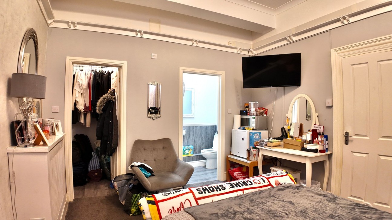 High Street, Llanhilleth, NP13