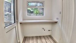 High Street, Six Bells, NP13