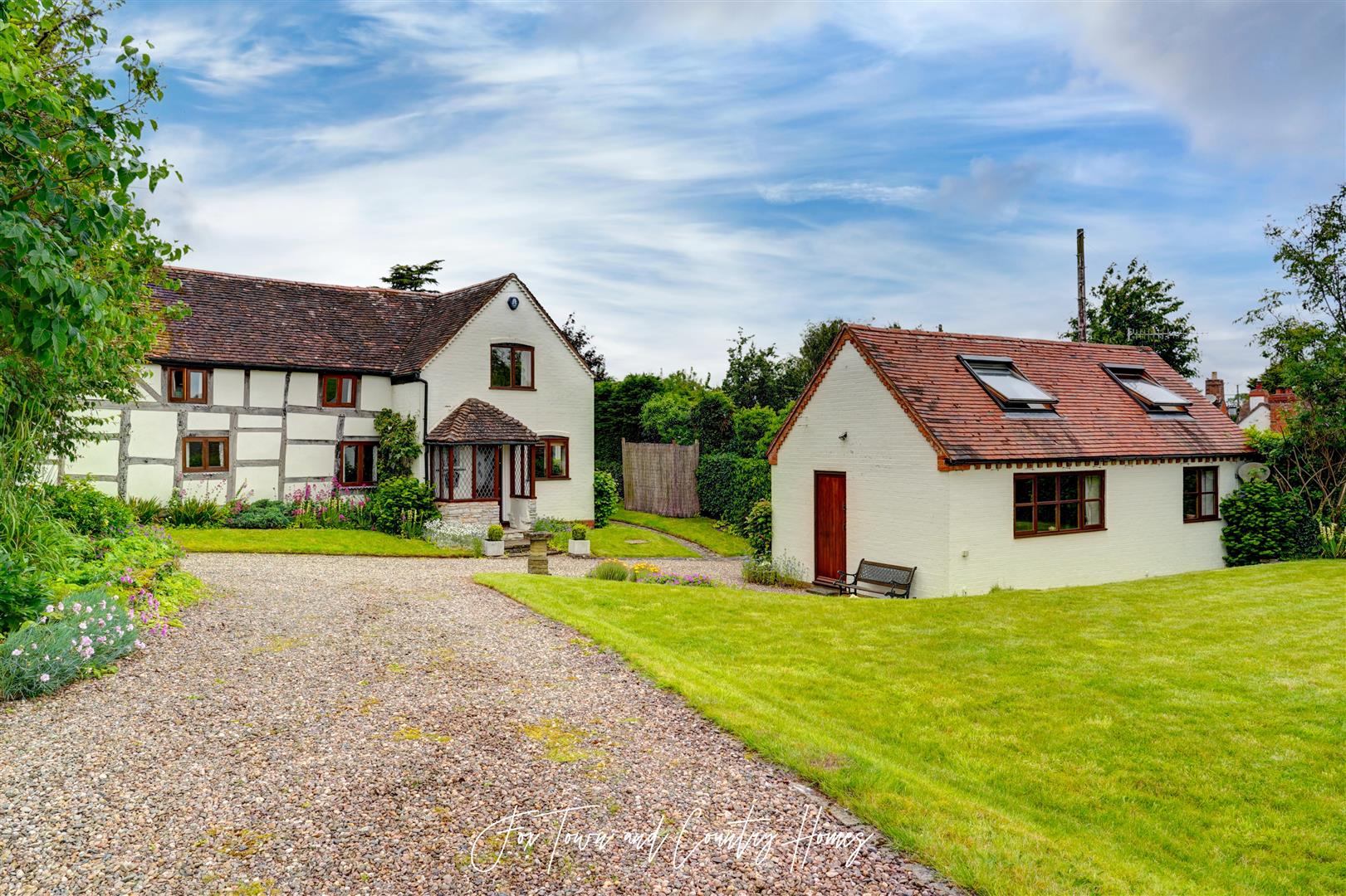 Abbotts Morton, Abbots Morton