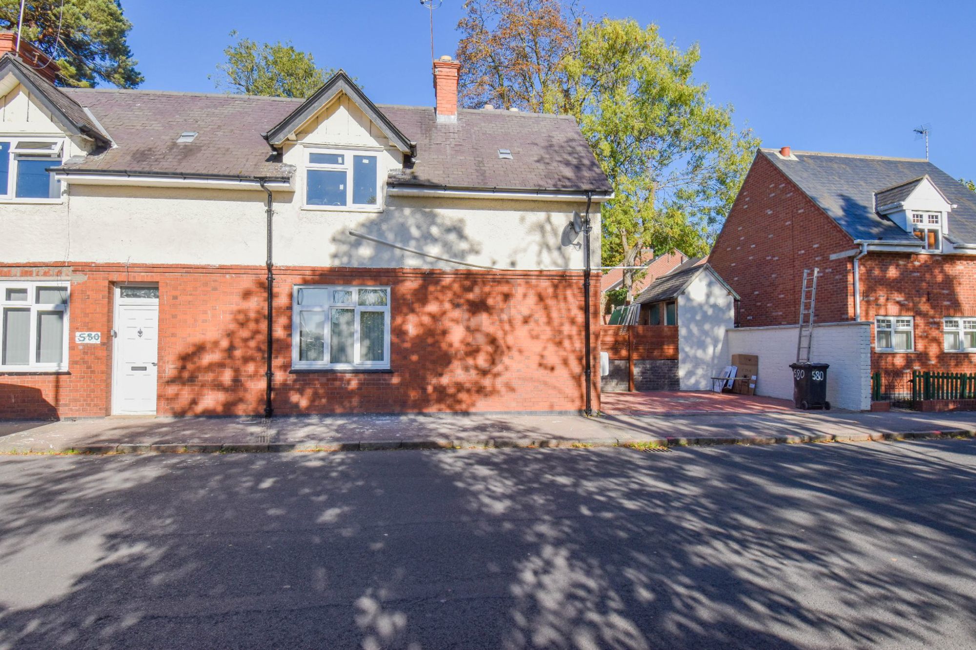 Gipsy Lane, Leicester