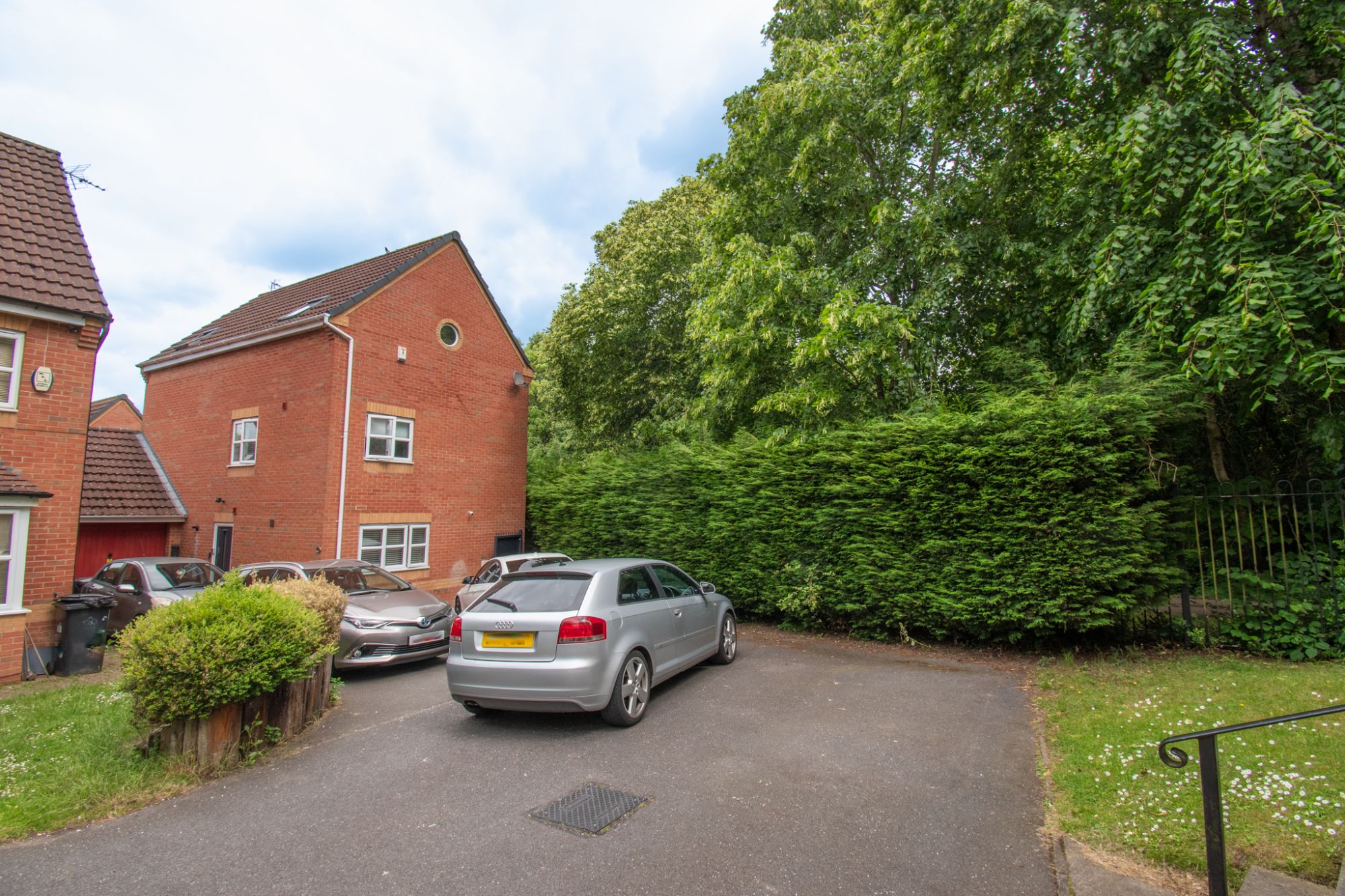 Kestrel Lane, Hamilton, Leicester
