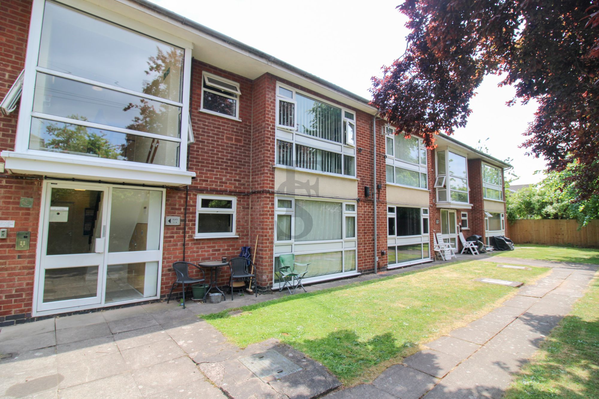 Avenue Road, Clarendon Park