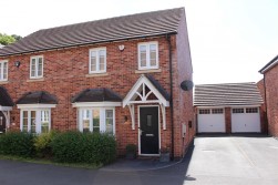 Skitteridge Wood Road, Langley Country Park, Derby