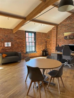 THE STUDIO, 6a Market Place, Melbourne, Derbyshire, DE73 8DS
