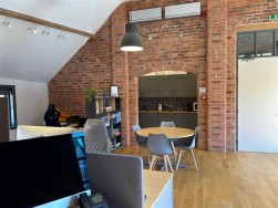 THE STUDIO, 6a Market Place, Melbourne, Derbyshire, DE73 8DS